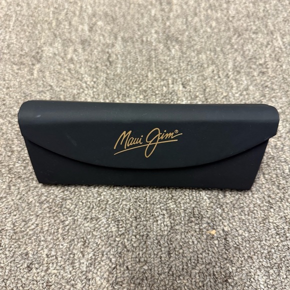 Maui Jim Polarized Sunglasses with White Frame and Blue Lenses - Picture 8 of 8